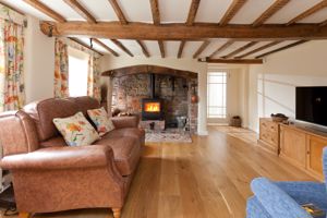 Sitting Room- click for photo gallery